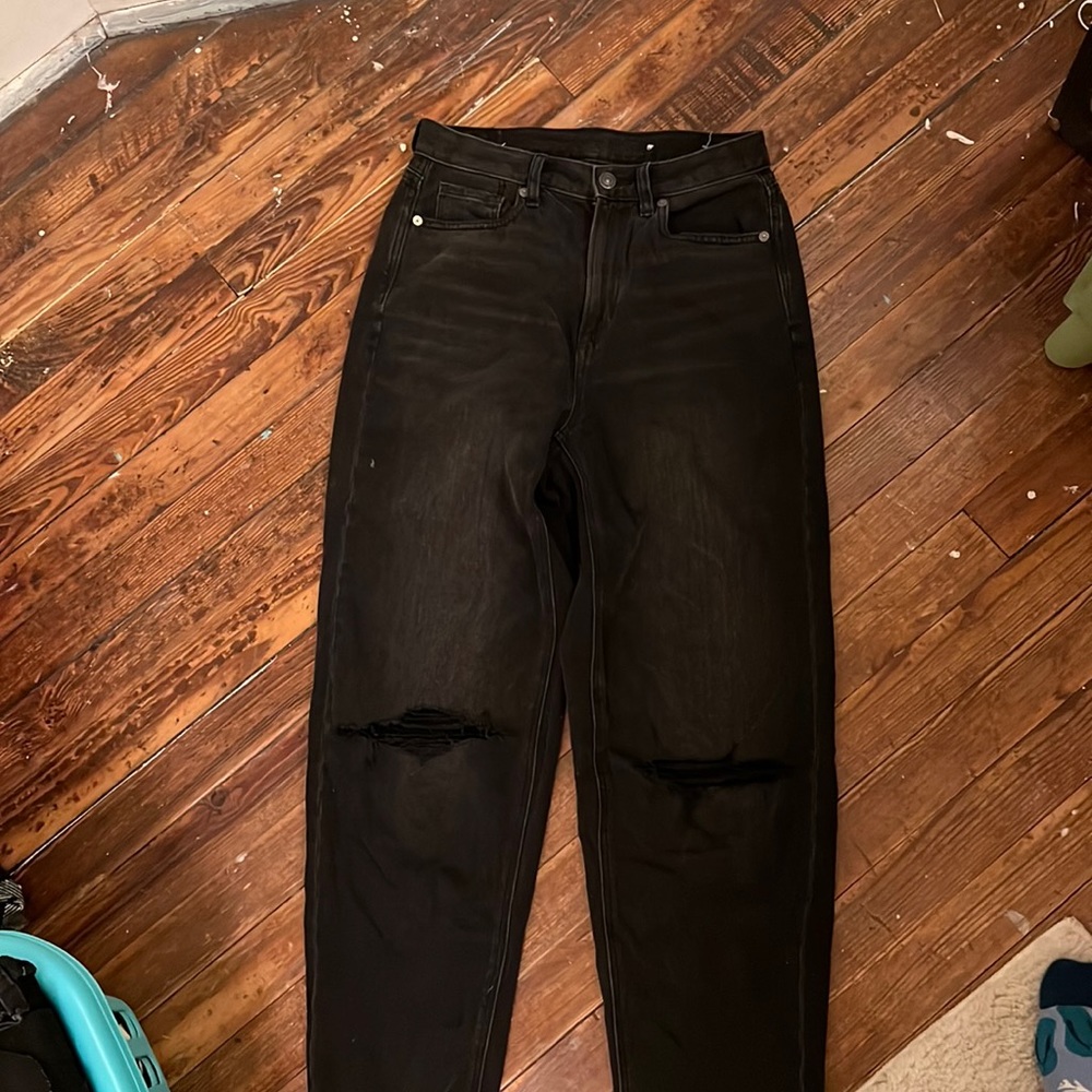American Eagle mom jeans